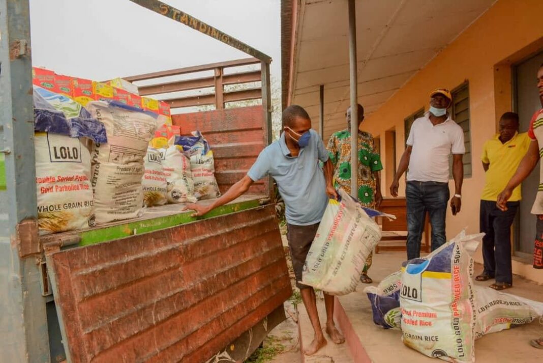 Farmers/ herders clashes: Ogun delivers first batch of palliative